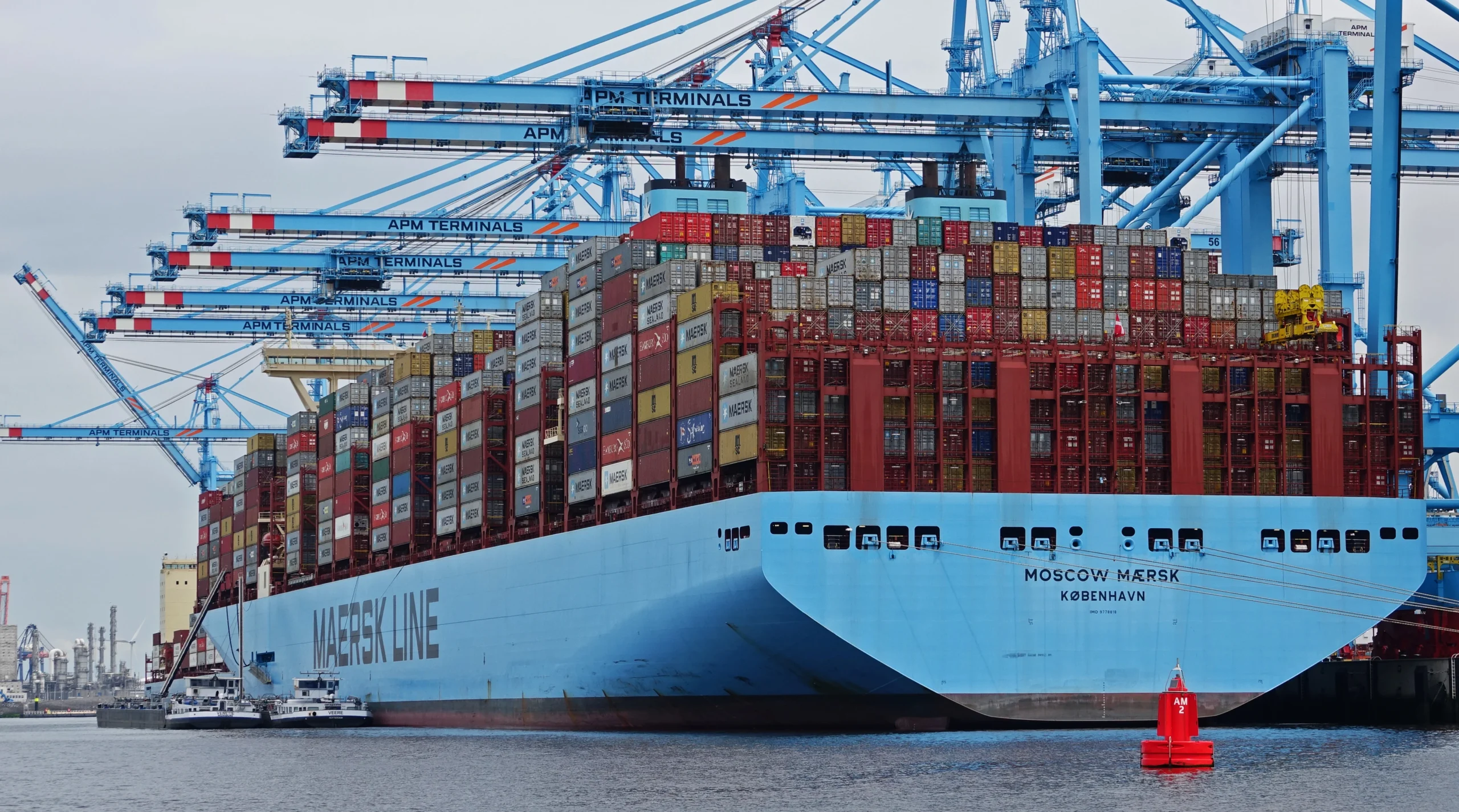 https://kvnlogistics.vn/wp-content/uploads/2026/01/top-5-largest-container-shipping-lines-in-the-world-who-is-leading-13359-2-scaled.webp